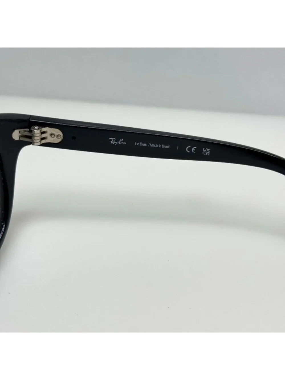 Ray Ban Sunglasses RB 4216 601/11 Brazil 56-20-135